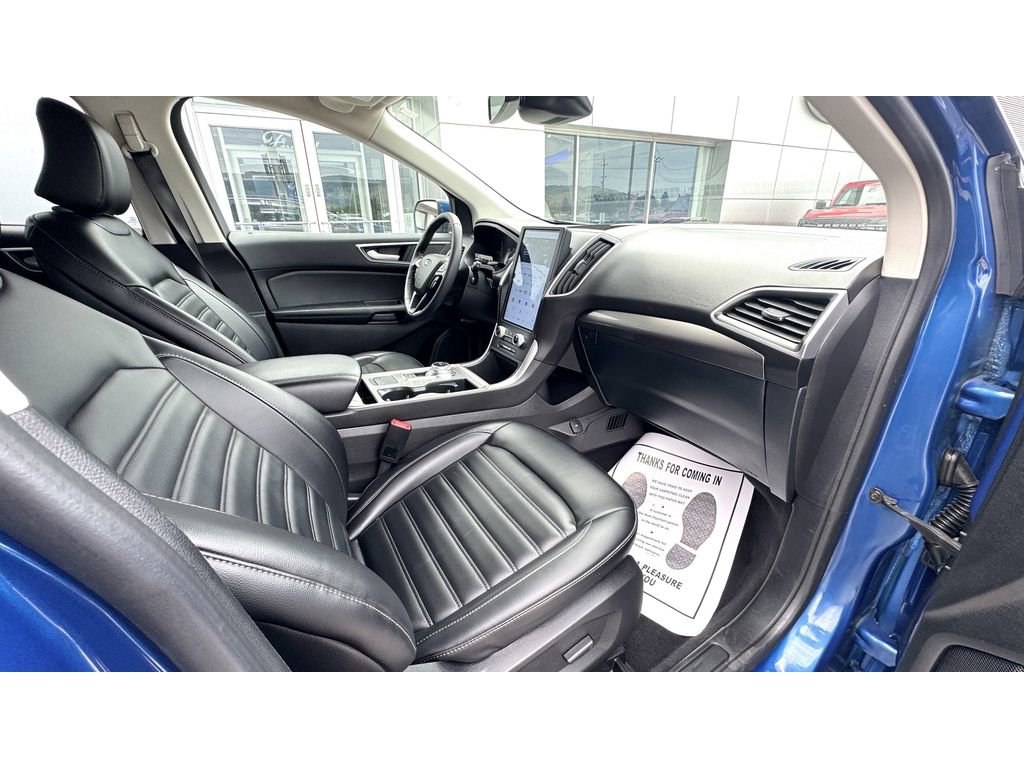 Used 2024 Ford Edge SEL image 9