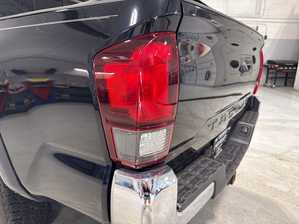 Used 2019 Toyota Tacoma SR5 RWD image 51