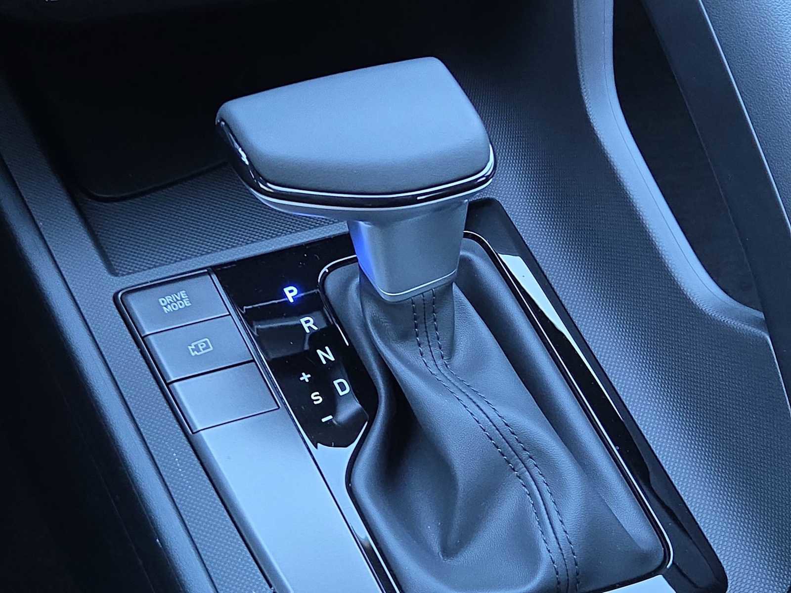 New 2026 Hyundai Elantra Sport image 31