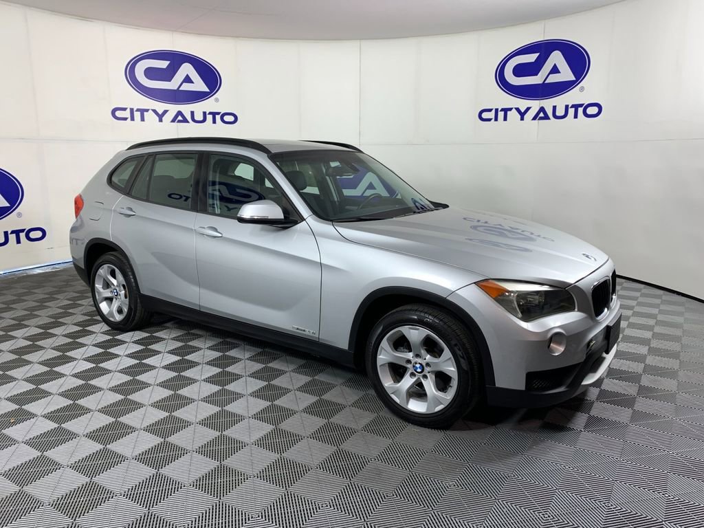 Used 2013 BMW X1 sDrive28i RWD image 1