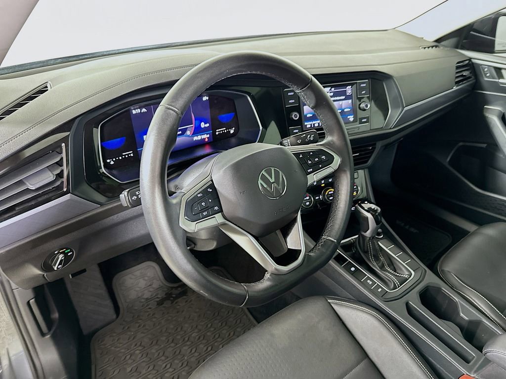 Used 2022 Volkswagen Jetta SE w/ Panoramic Sunroof Package FWD image 10