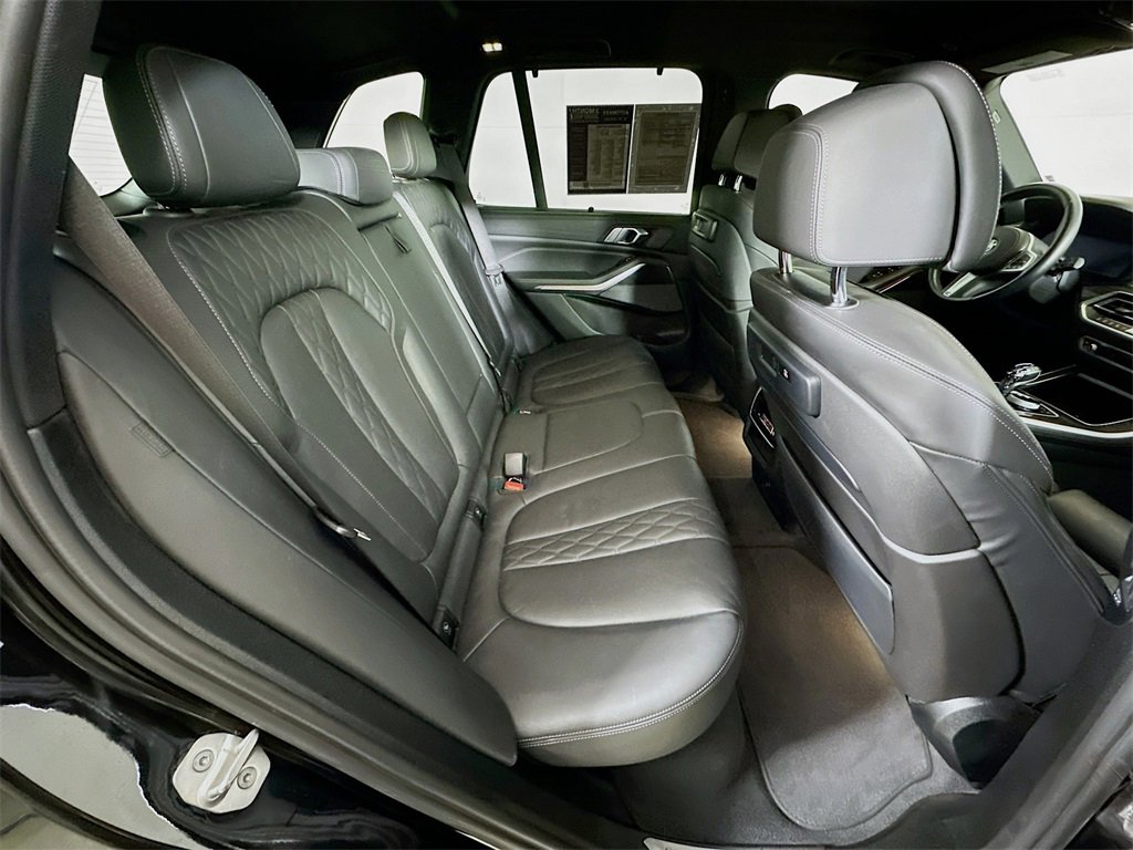 Used 2023 BMW X5 M50i w/ Executive Package image 11