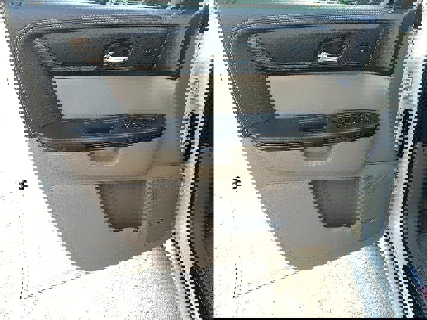 Used 2015 GMC Acadia Denali image 22