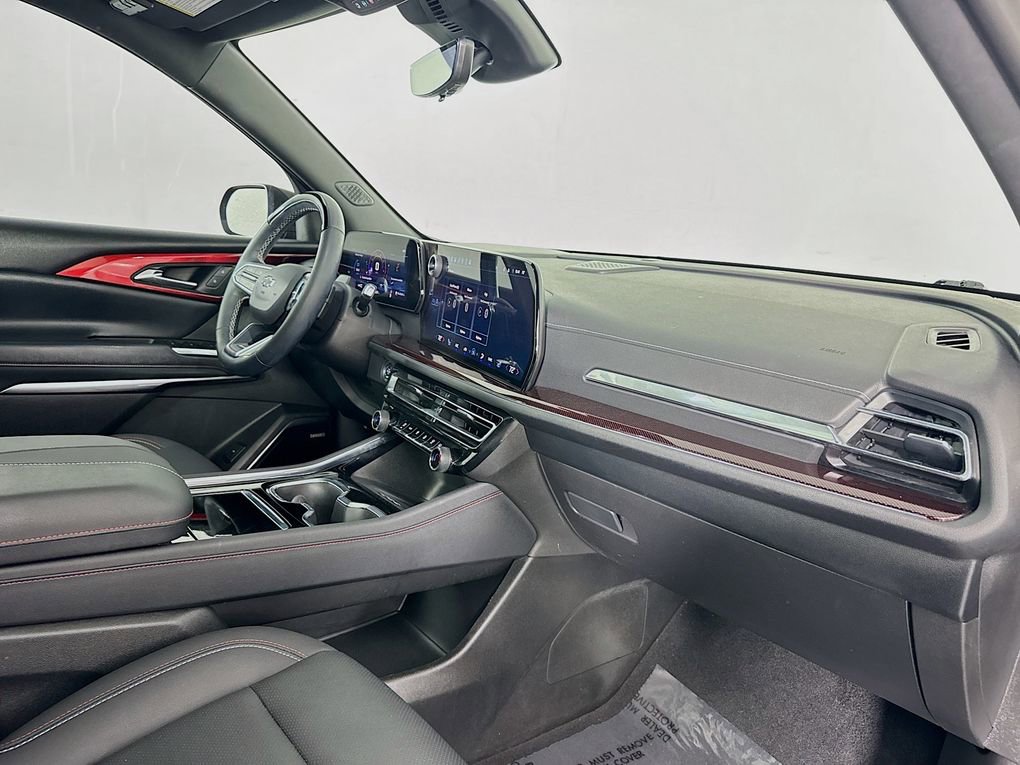 Used 2025 Chevrolet Traverse Z71 w/ Enhanced Driving Package image 31