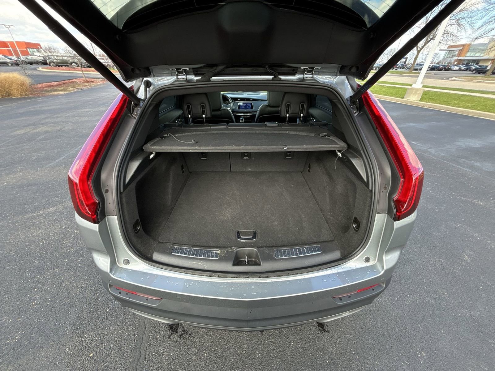 Used 2023 Cadillac XT4 Premium Luxury w/ Cold Weather Package image 25