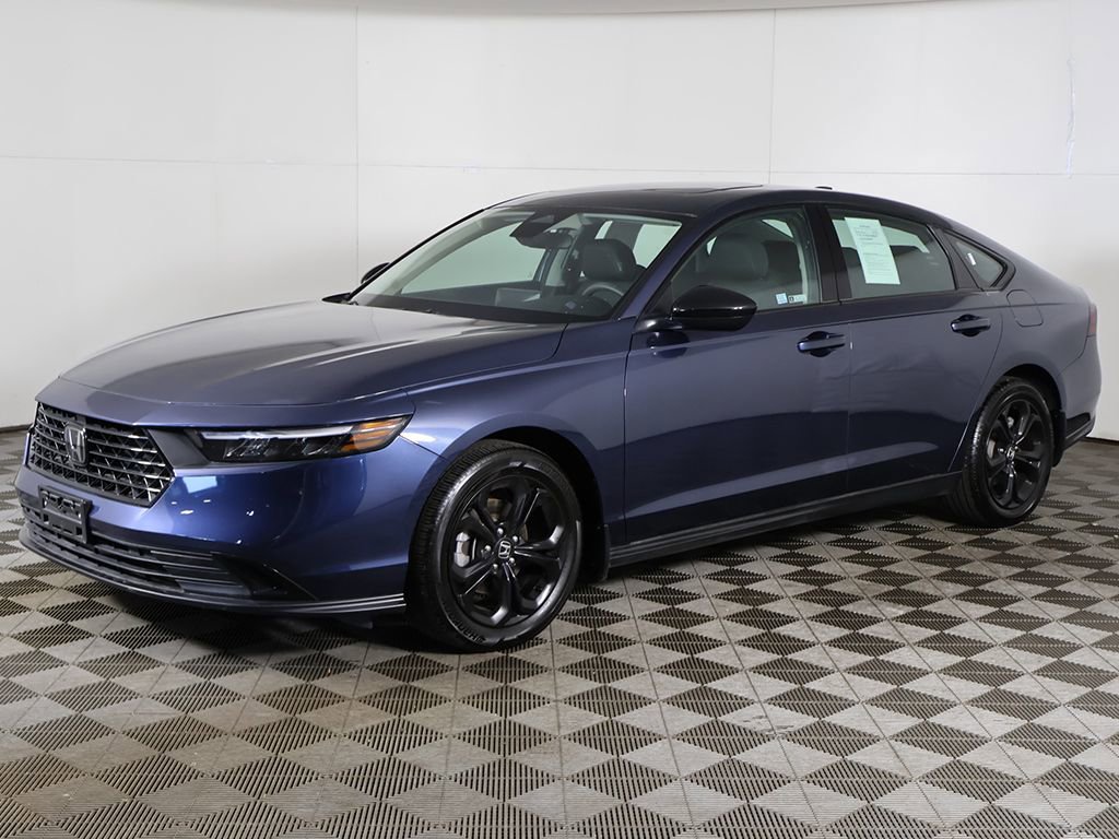 Used 2025 Honda Accord SE image 8