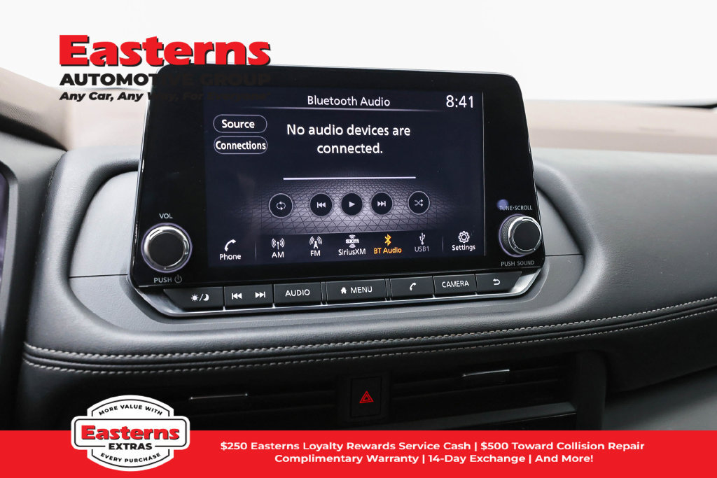 Used 2023 Nissan Rogue S AWD/4WD image 17
