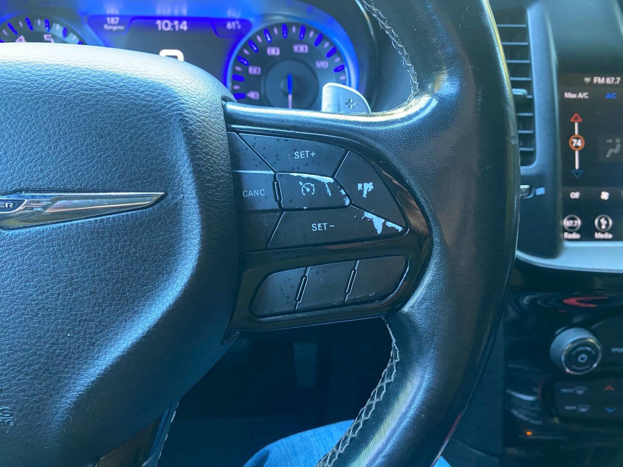 Used 2019 Chrysler 300 S image 24