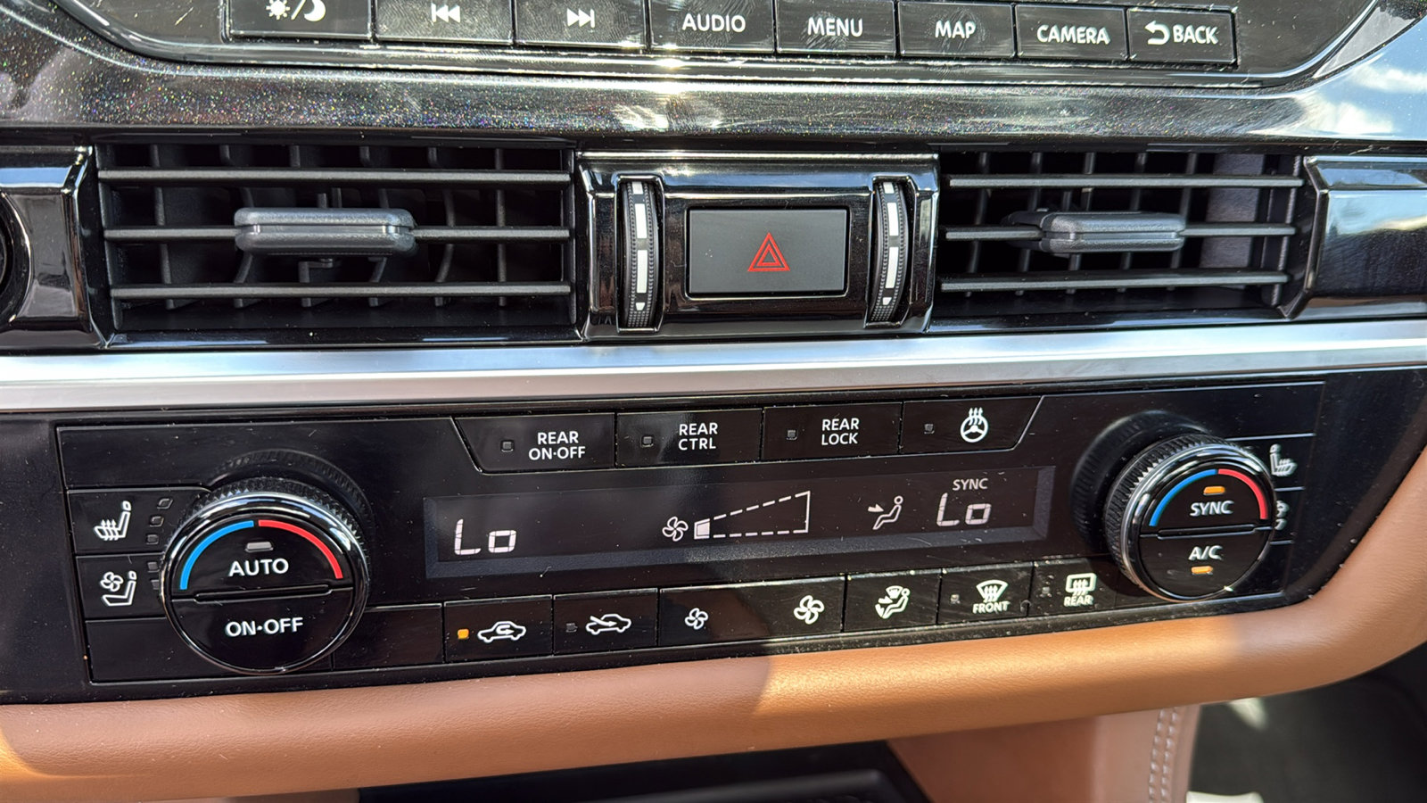 Certified 2025 Nissan Pathfinder Platinum w/ Cargo Package image 16