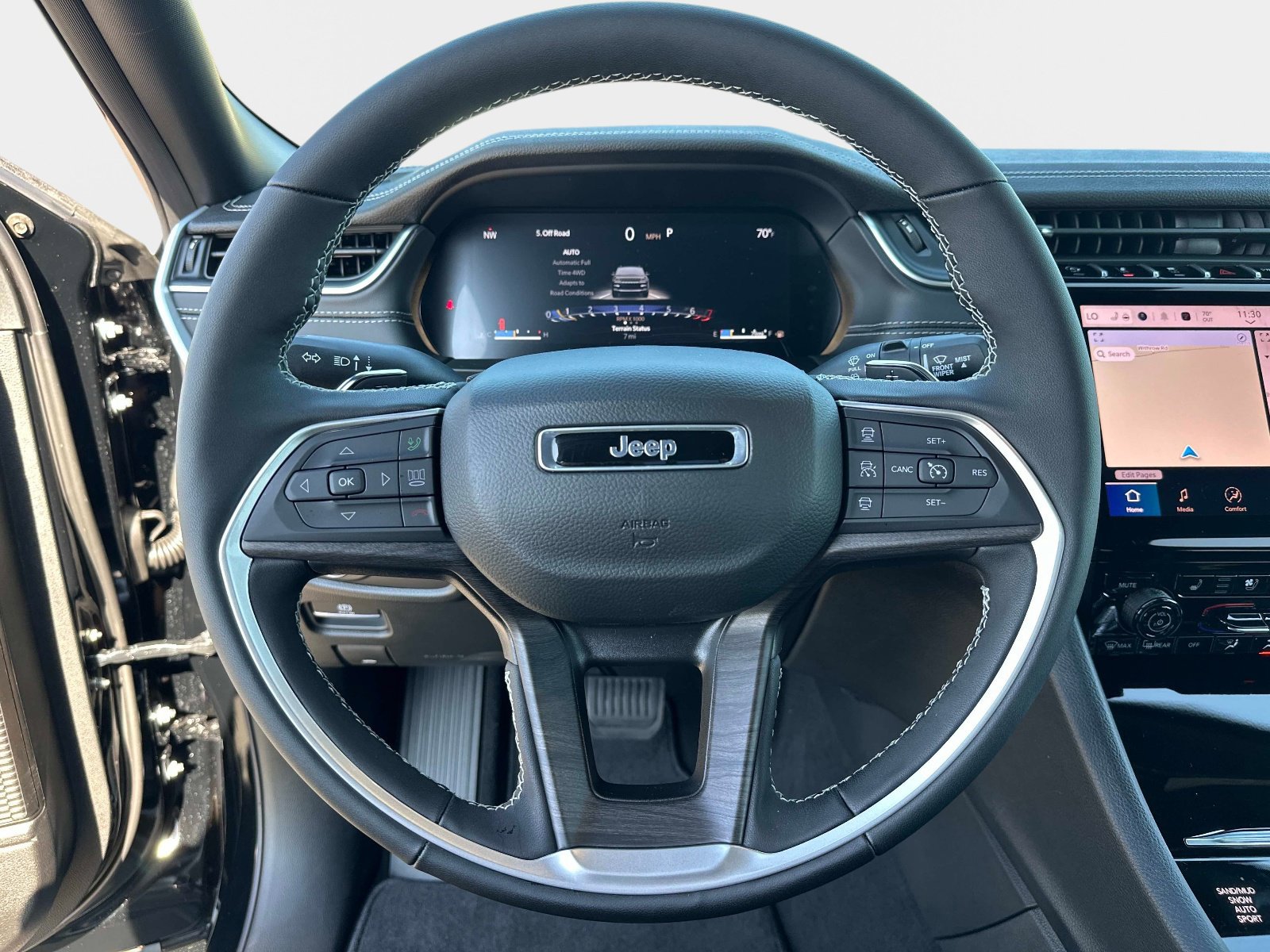 New 2025 Jeep Grand Cherokee Limited w/ Luxury Tech Group II AWD/4WD image 27