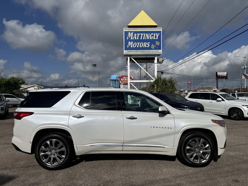 Used 2019 Chevrolet Traverse Premier w/ Driver Confidence II Package FWD image 10