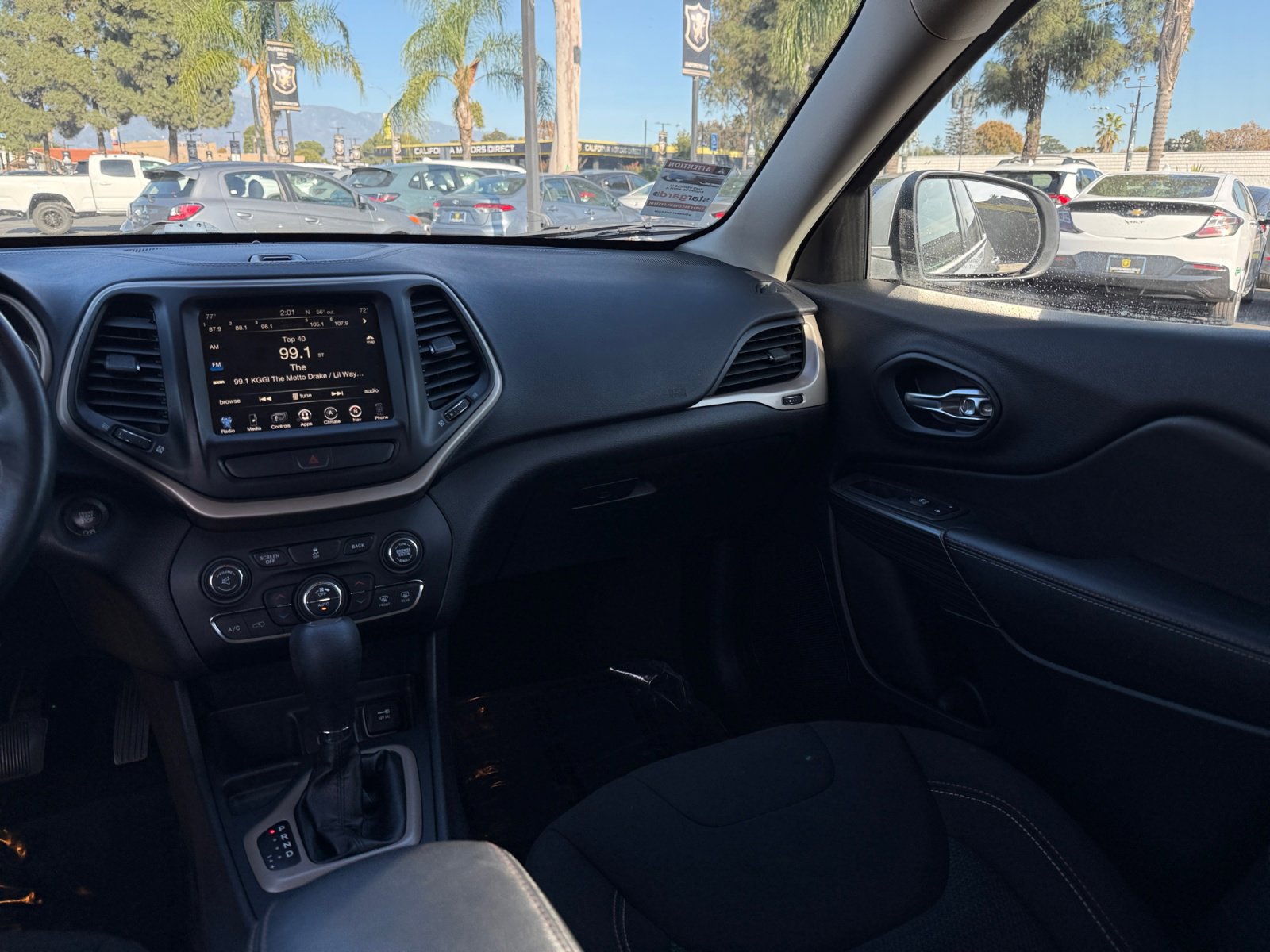 Used 2017 Jeep Cherokee 75th Anniversary image 23