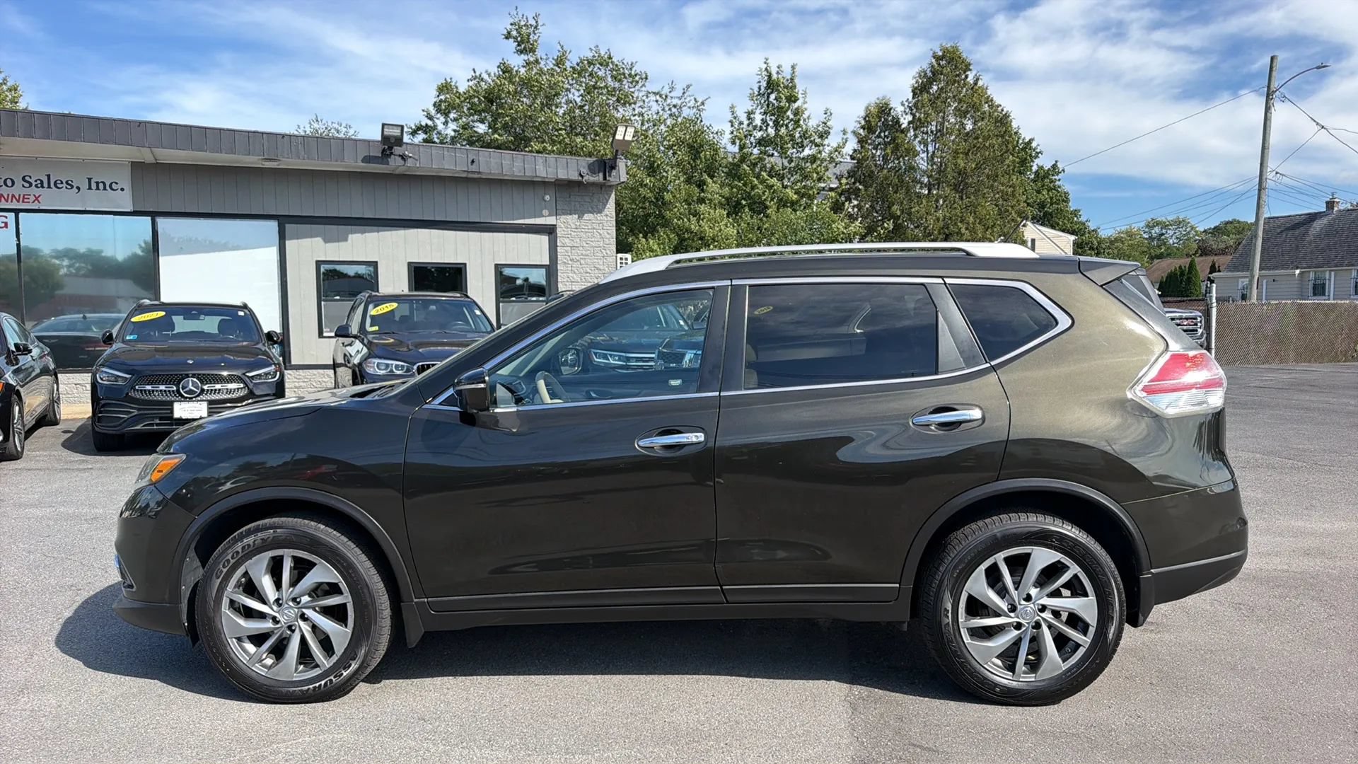 Used 2014 Nissan Rogue SL AWD/4WD image 4