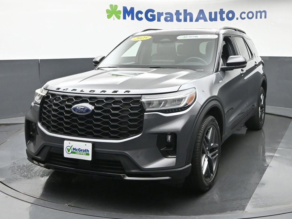 Used 2025 Ford Explorer ST-Line w/ Premium Package AWD/4WD image 21