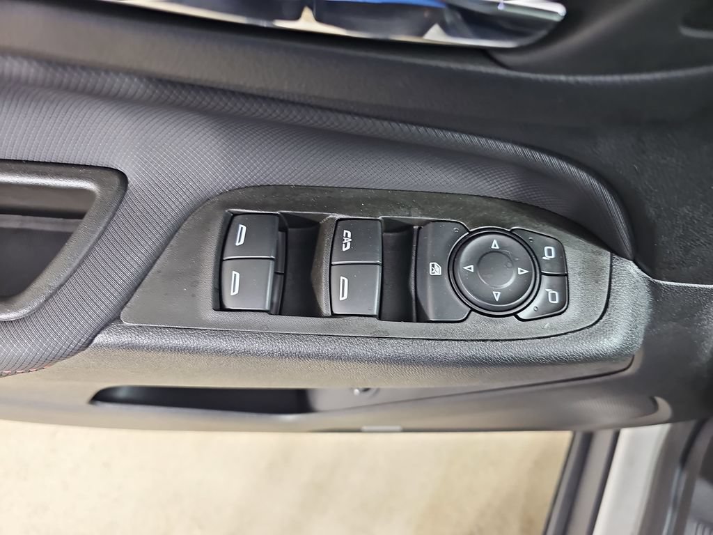 Certified 2024 Chevrolet Equinox RS w/ RS Leather Package AWD/4WD image 33