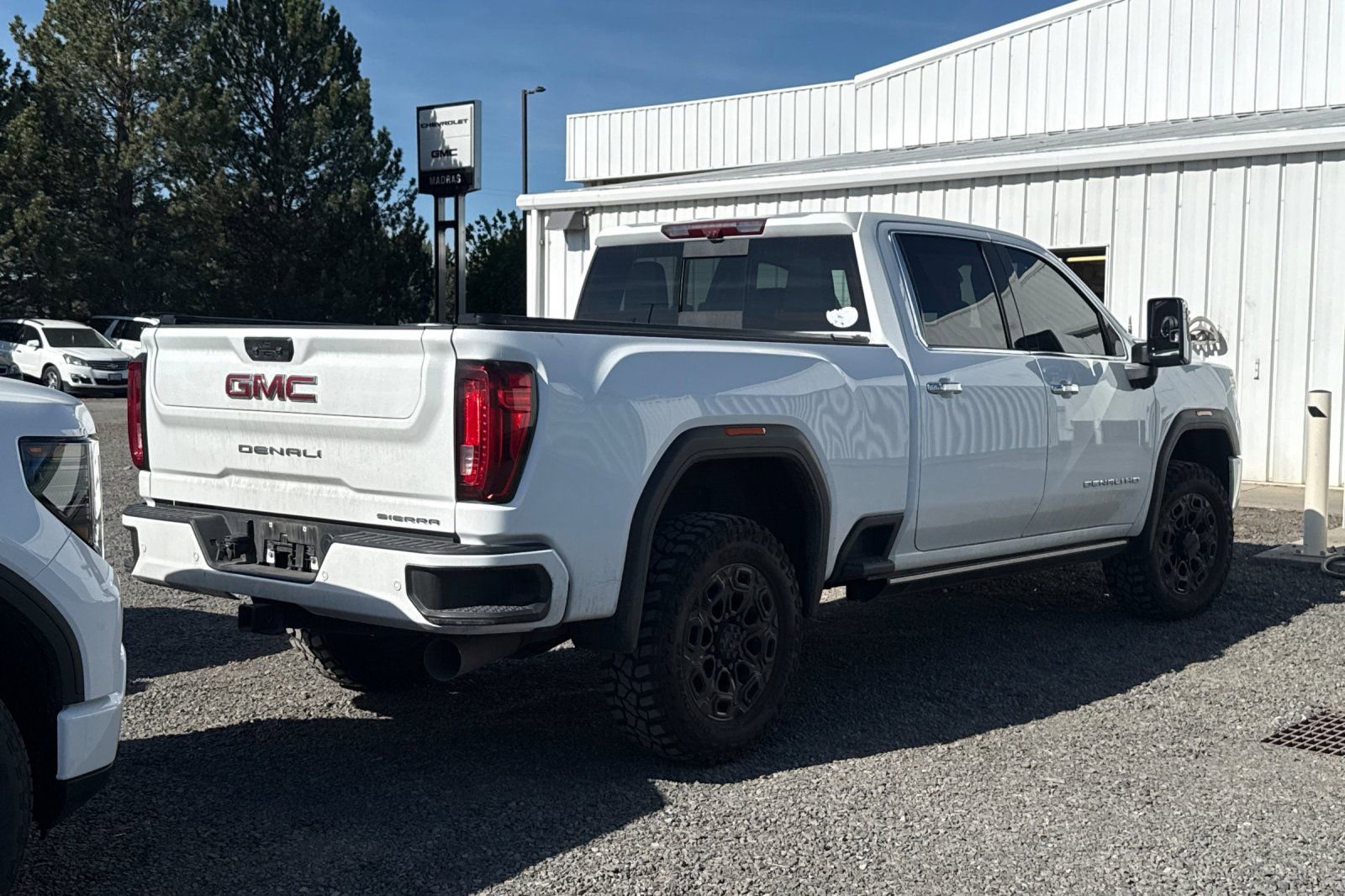 Used 2021 GMC Sierra 3500 Denali w/ Denali Ultimate Package AWD/4WD image 4