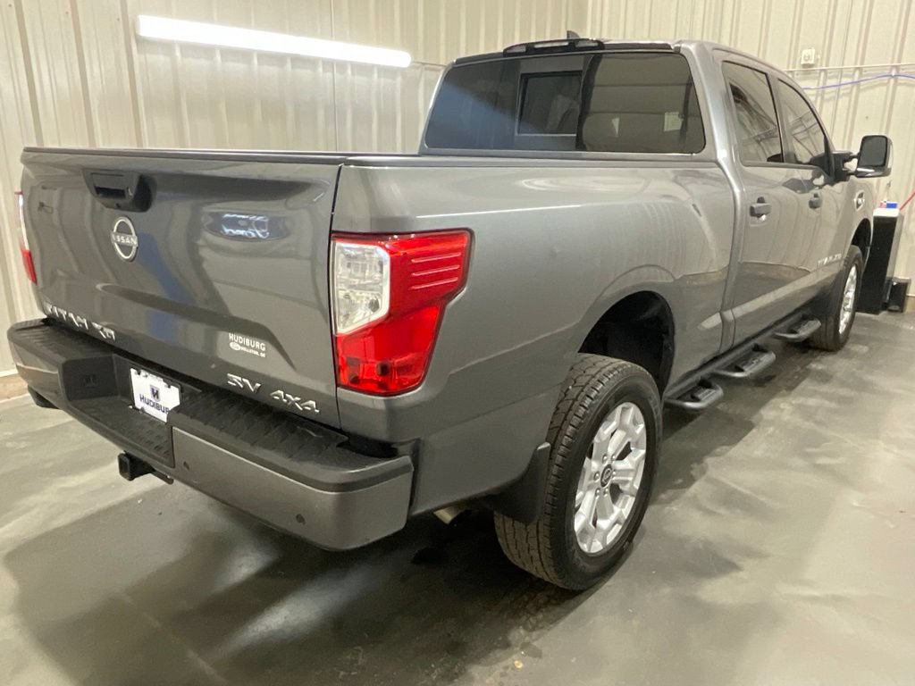 Used 2024 Nissan Titan SV w/ SV Convenience Package AWD/4WD image 24