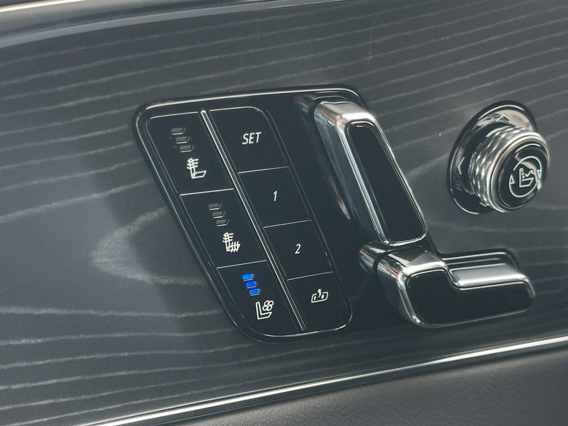 New 2025 Cadillac Lyriq Luxury image 24