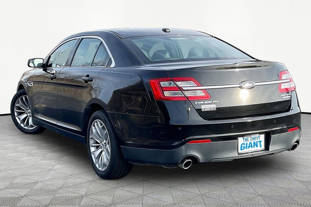 Used 2015 Ford Taurus Limited FWD image 4