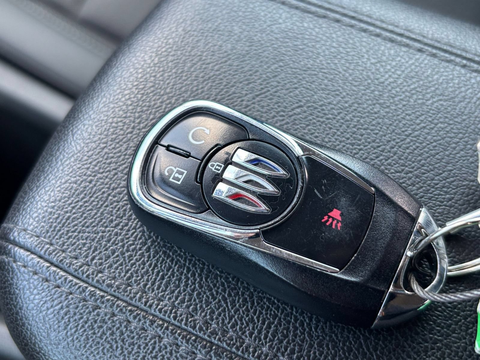 Used 2025 Buick Encore GX Preferred FWD image 21