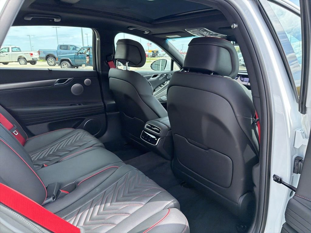 Used 2025 Genesis G80 3.5T Sport image 18