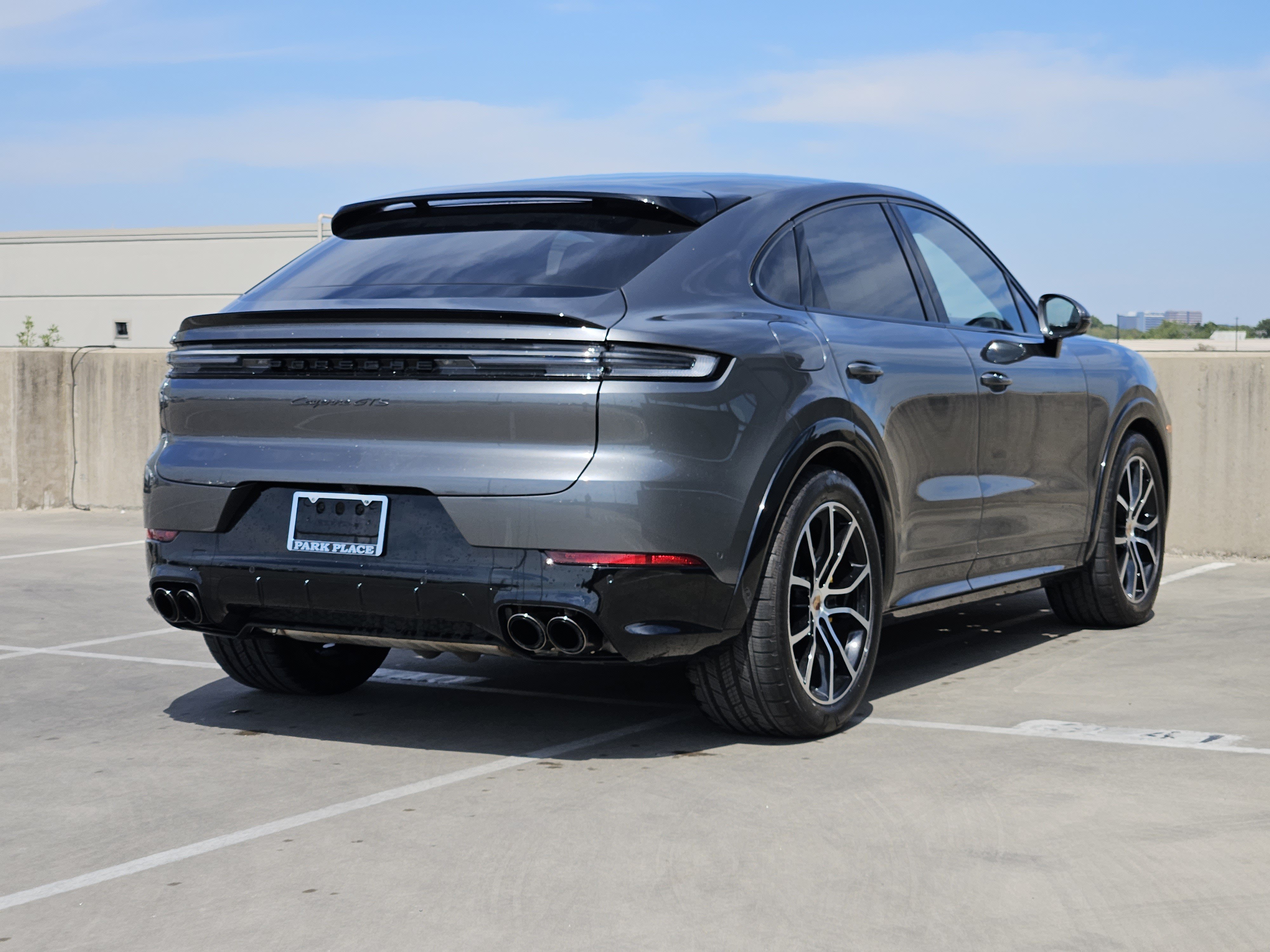 Certified 2025 Porsche Cayenne GTS AWD/4WD image 8