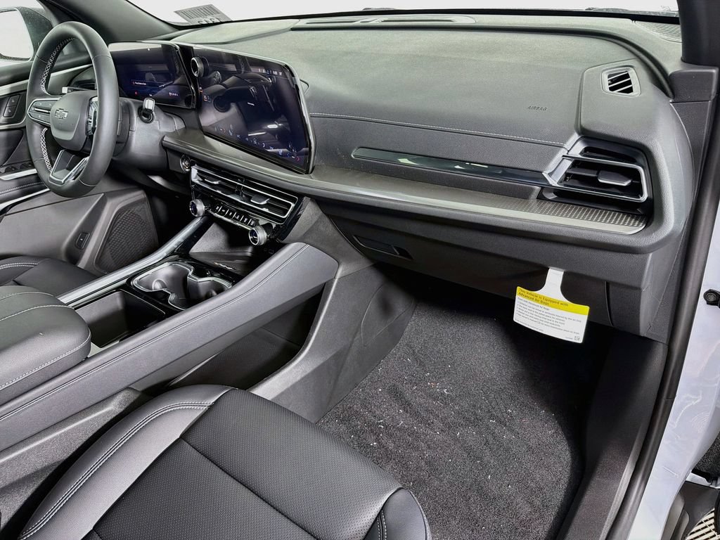 New 2027 Chevrolet Traverse LT w/ Midnight/Sport Edition FWD image 30