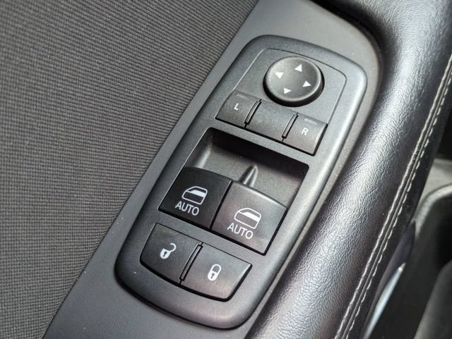 Used 2017 Dodge Challenger SXT RWD image 21