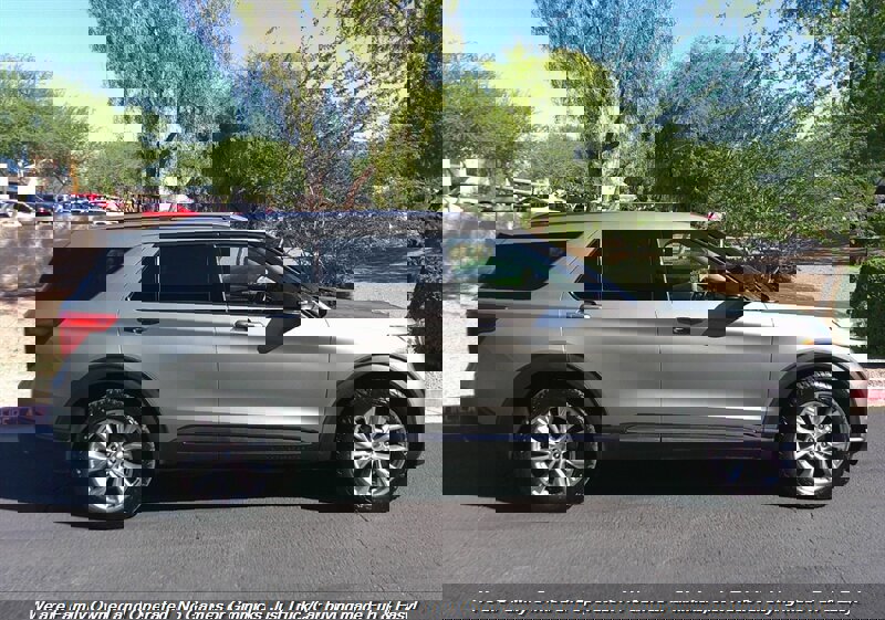 Used 2020 Ford Explorer Limited image 5