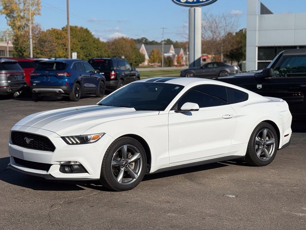 Used 2016 Ford Mustang Premium w/ Equipment Group 201A RWD image 29