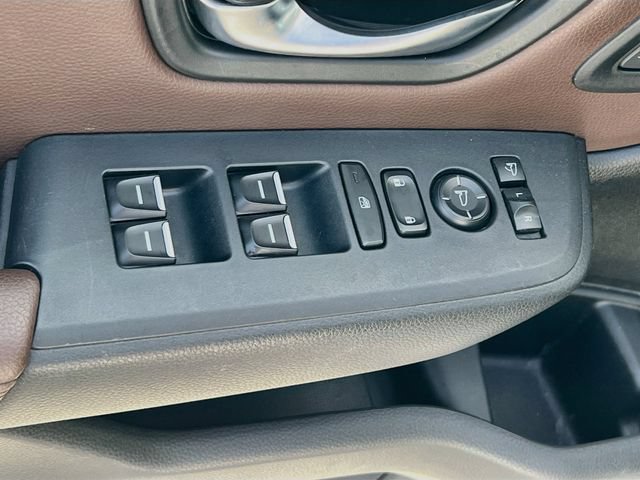 Used 2025 Honda Pilot Elite image 12
