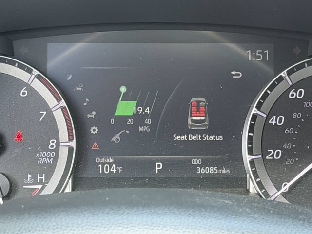 Used 2023 Toyota Highlander XLE FWD image 14