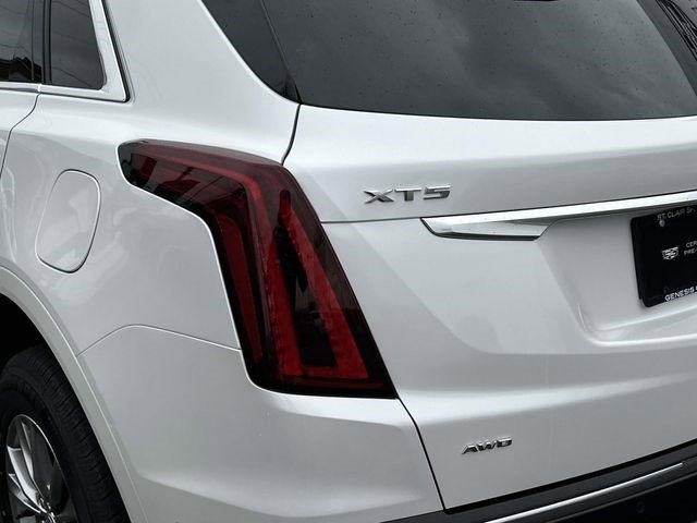 Certified 2023 Cadillac XT5 Premium Luxury w/ Technology Package AWD/4WD image 9