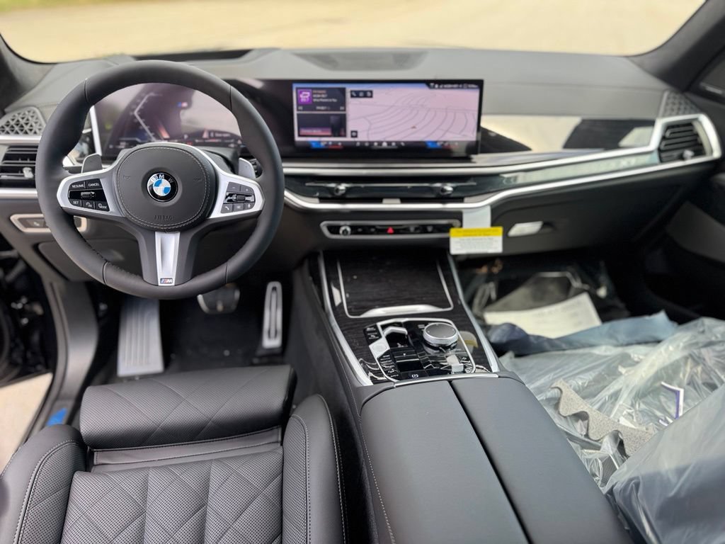 New 2027 BMW X7 xDrive40i w/ M Sport Package AWD/4WD image 10