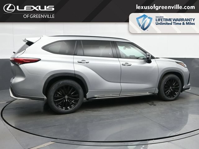 Used 2023 Toyota Highlander XSE FWD image 8