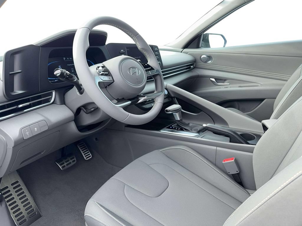 New 2026 Hyundai Elantra Sport w/ Cargo Package FWD image 22