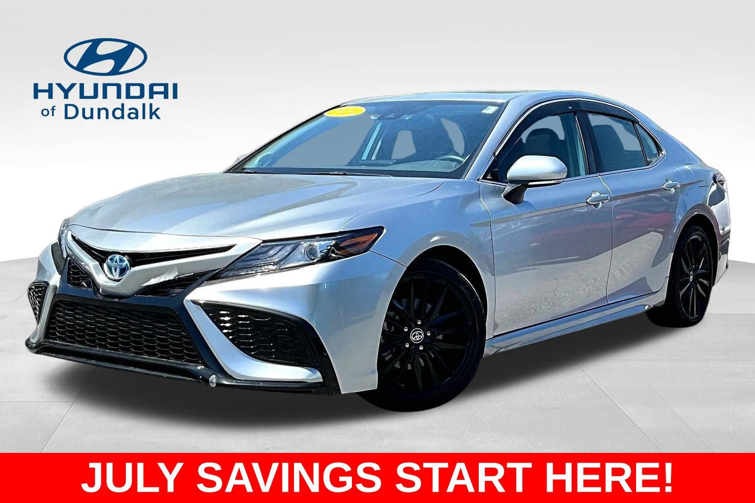 Used 2024 Toyota Camry XSE w/ Navigation Package FWD image 1