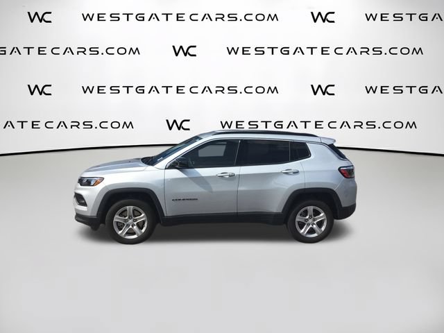 Used 2024 Jeep Compass Latitude AWD/4WD image 5
