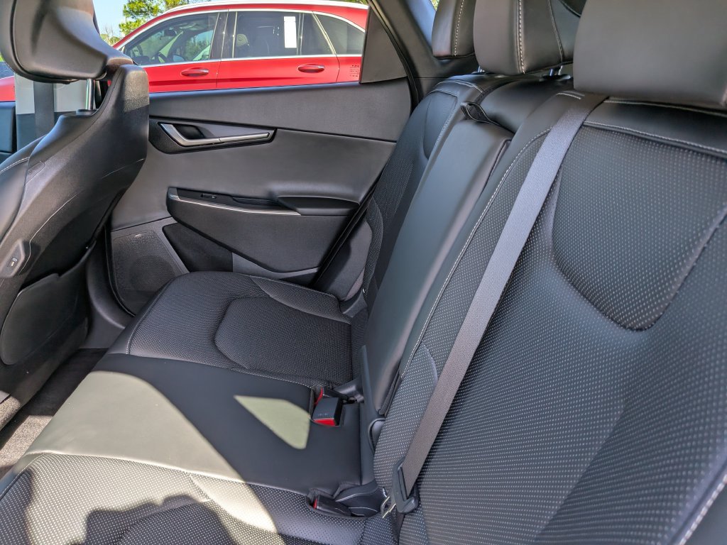 Certified 2022 Kia EV6 Wind AWD/4WD image 18