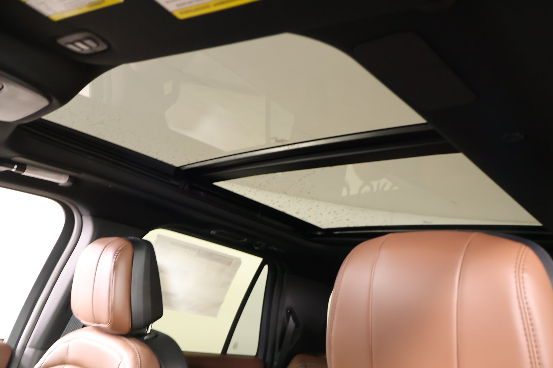 New 2026 Lincoln Navigator L Reserve AWD/4WD image 17