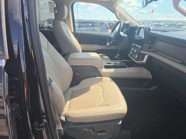 Used 2024 Ford Expedition Max Limited RWD image 10