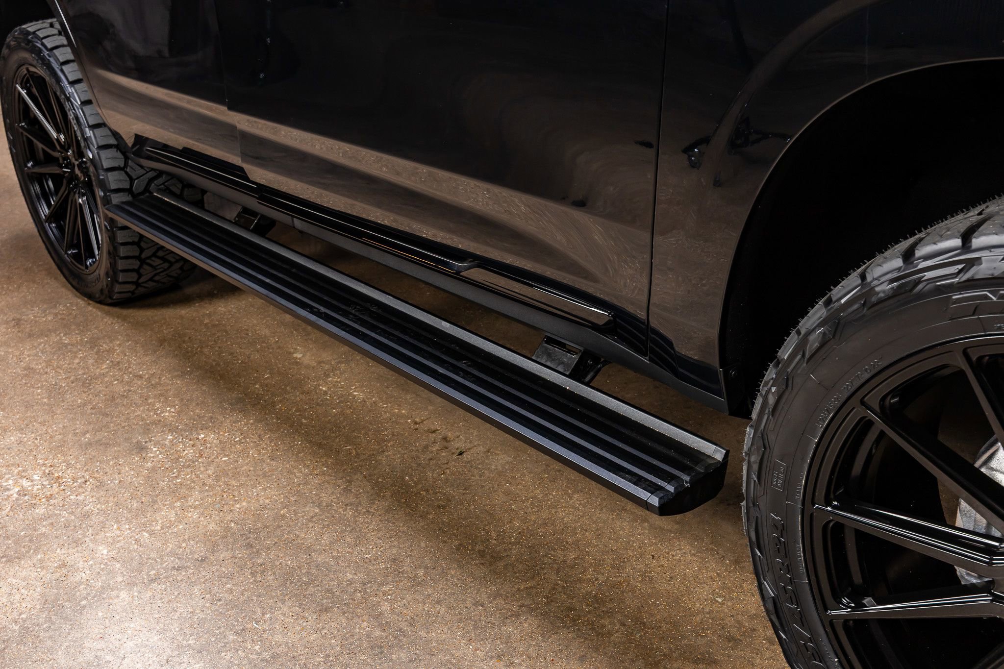 Used 2025 Cadillac Escalade Sport Platinum image 13