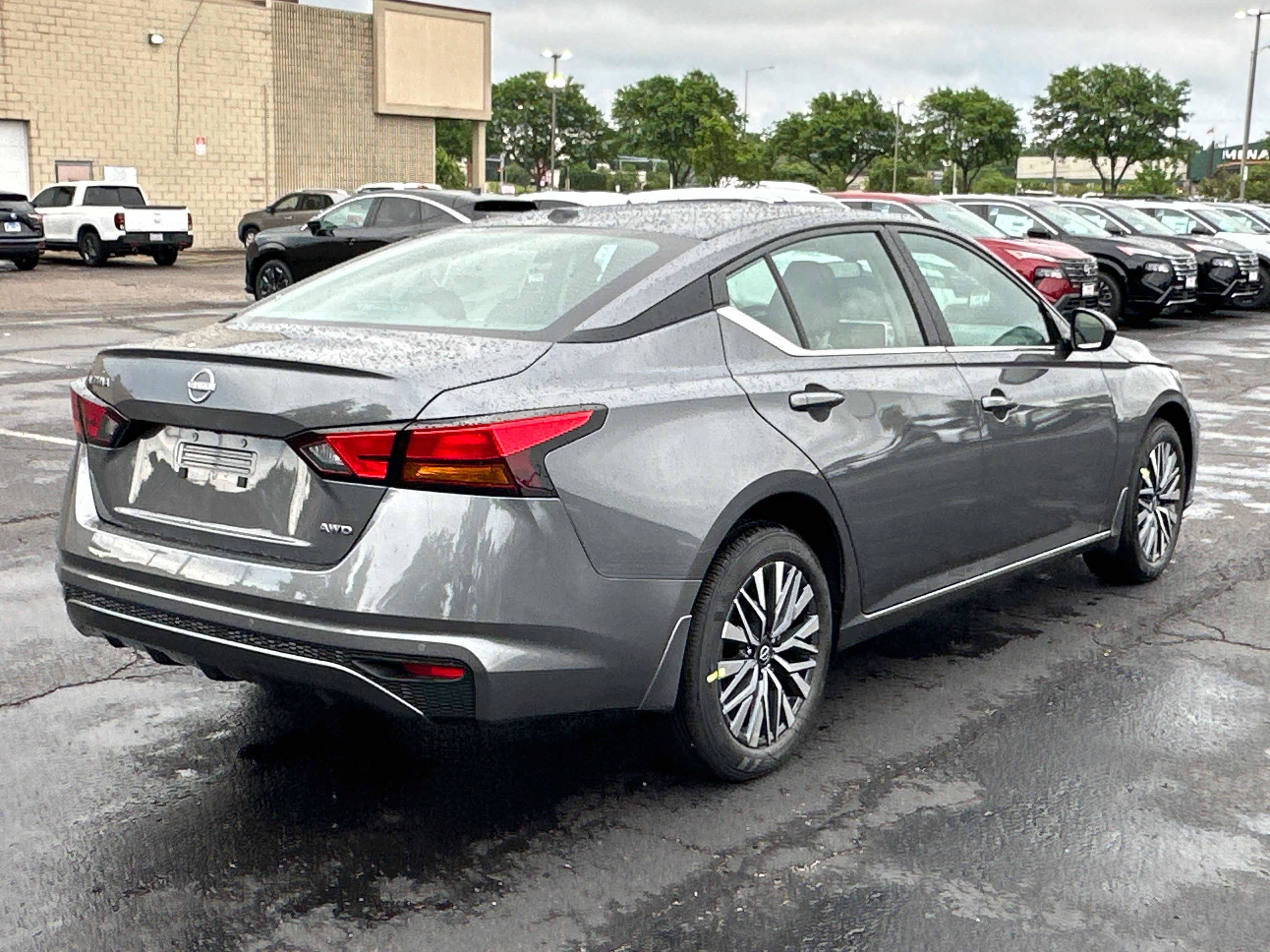 New 2026 Nissan Altima 2.5 SV AWD/4WD image 4