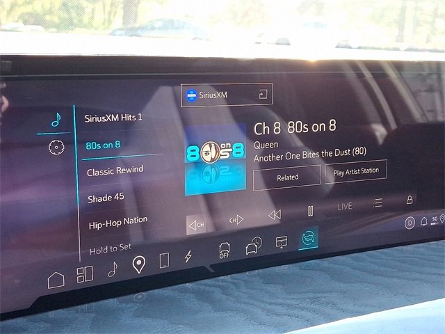 Used 2025 Cadillac Escalade IQ Sport 2 w/ LPO, ONYX Package image 17