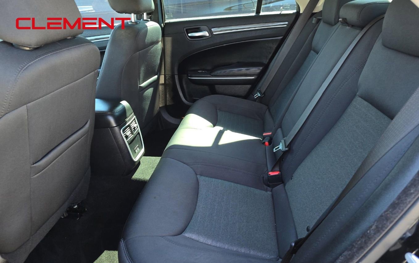 Used 2021 Chrysler 300 Touring image 19