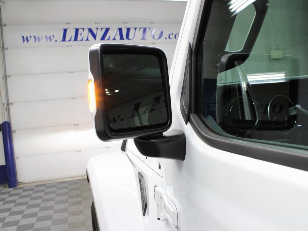 Used 2023 Jeep Wrangler Unlimited Sahara AWD/4WD image 59