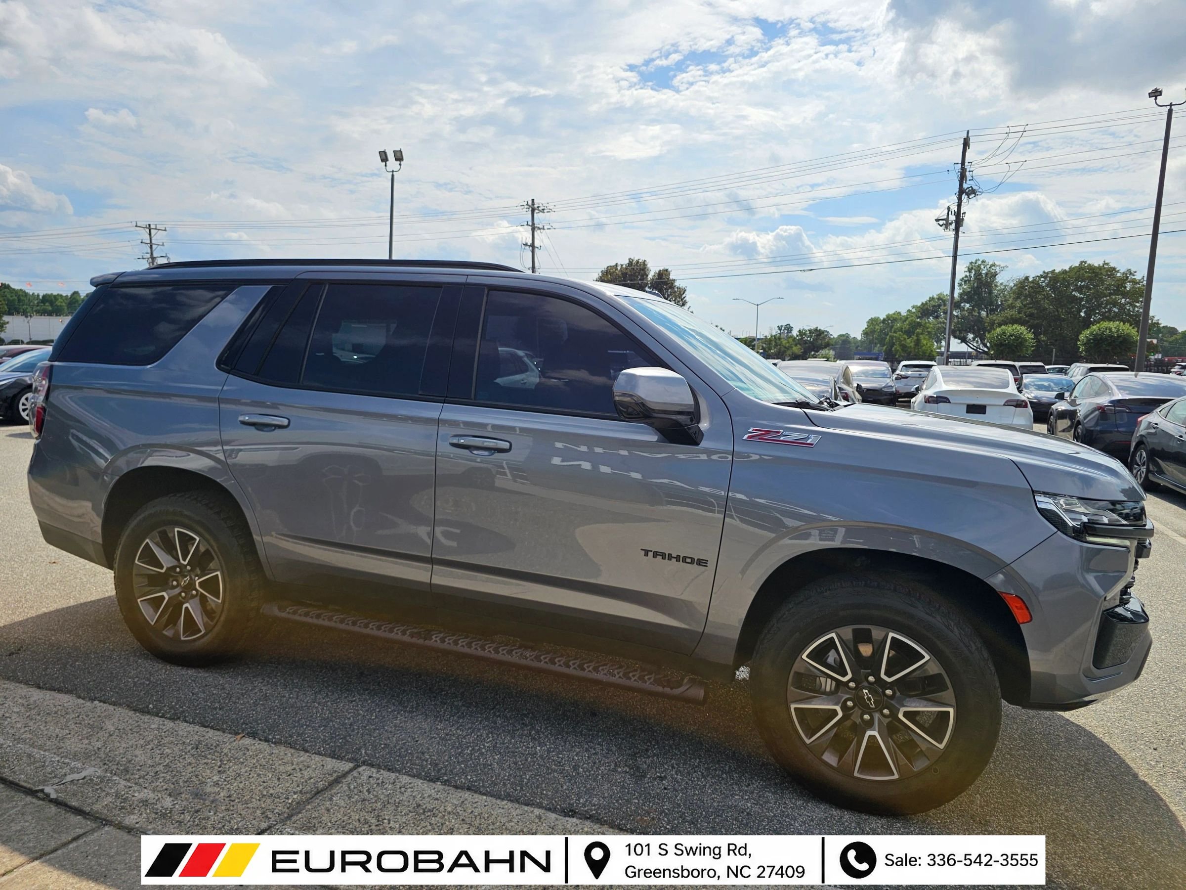 Used 2022 Chevrolet Tahoe Z71 w/ Z71 Off-Road Package AWD/4WD image 13