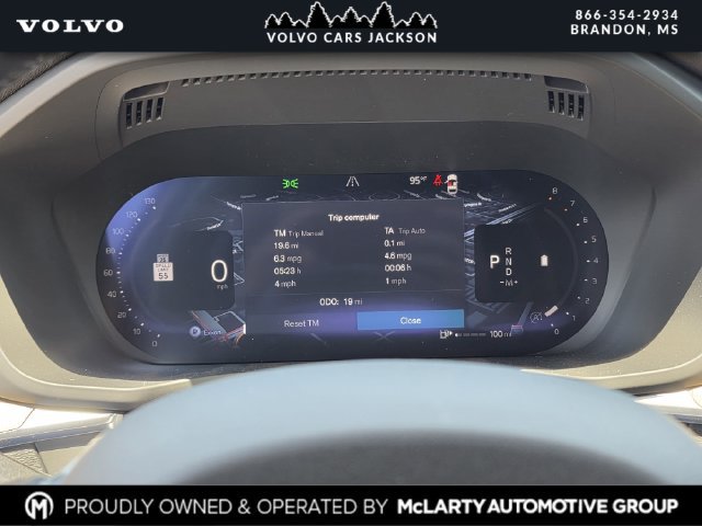 New 2026 Volvo XC60 B5 Plus w/ Protection Package Premier AWD/4WD image 9