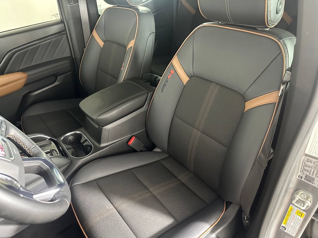 Used 2024 GMC Canyon AT4 AWD/4WD image 24