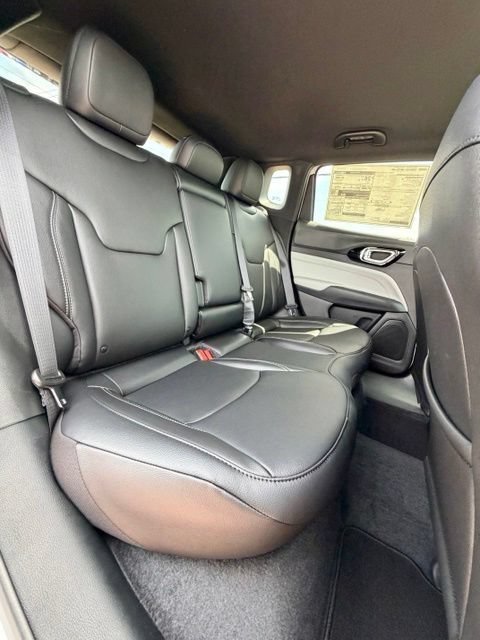 New 2026 Jeep Compass Limited AWD/4WD image 15